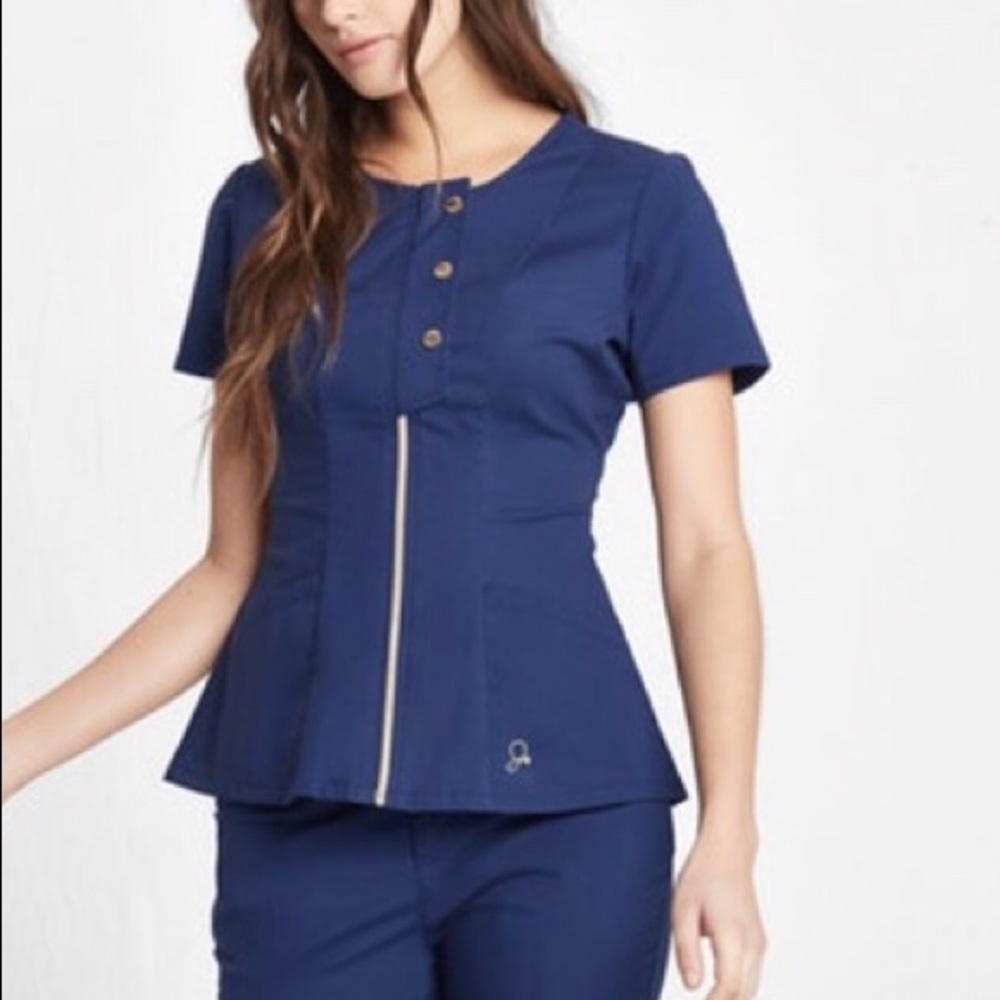 Scrub top